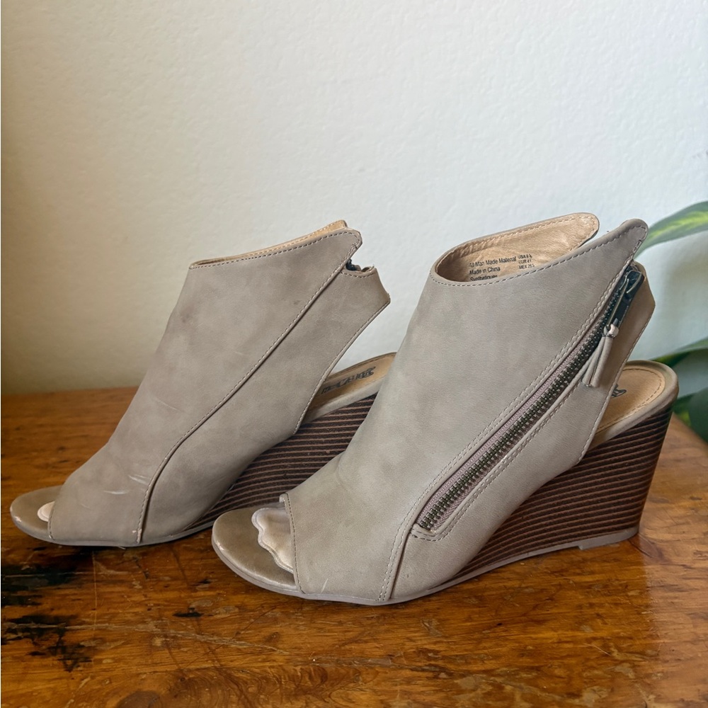 Brash Taupe Peep-Toe Wedges
